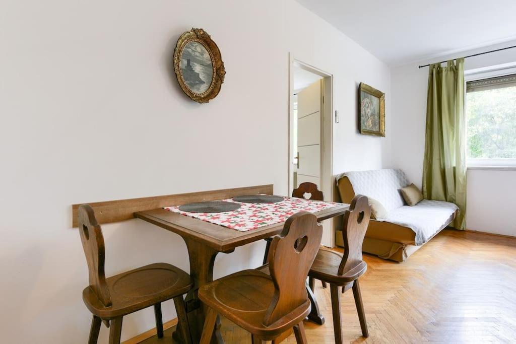 Appartement Apartman Legacy *